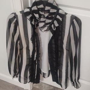 Venus button fown the front black and white stripe